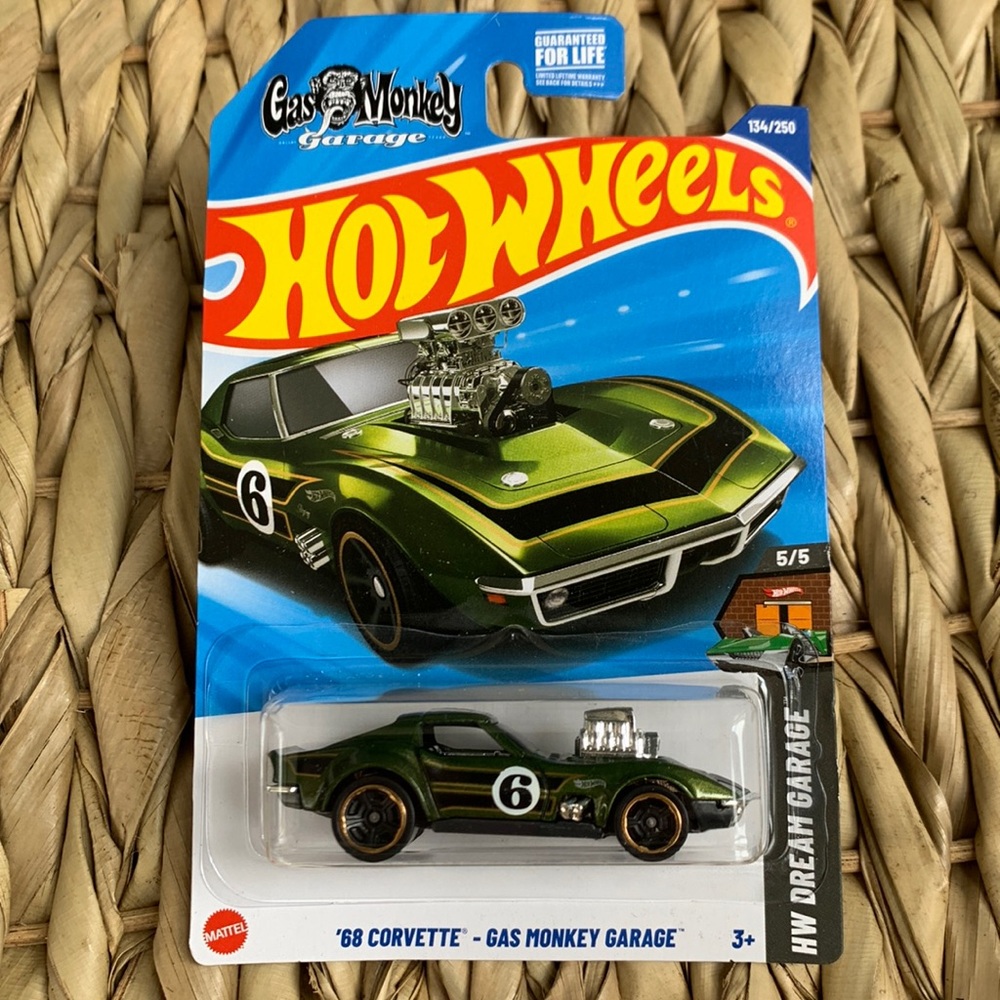 1968 Corvette Gas Monkey Garage Hot Wheels Chevy Chevrolet Green Car 60s Vette